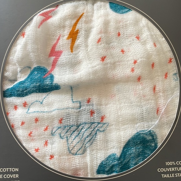 Red Rover Muslin Weather Pattern Changing Pad Cover - Picture 2 of 4